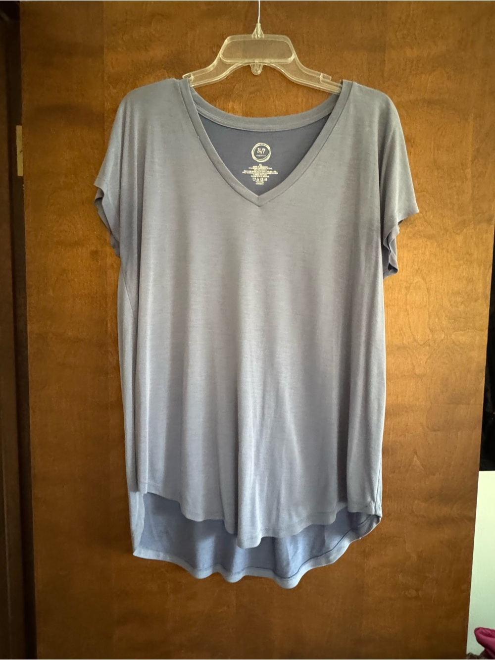 Relaxed V-Neck High-Low Tee in Slate Blue by